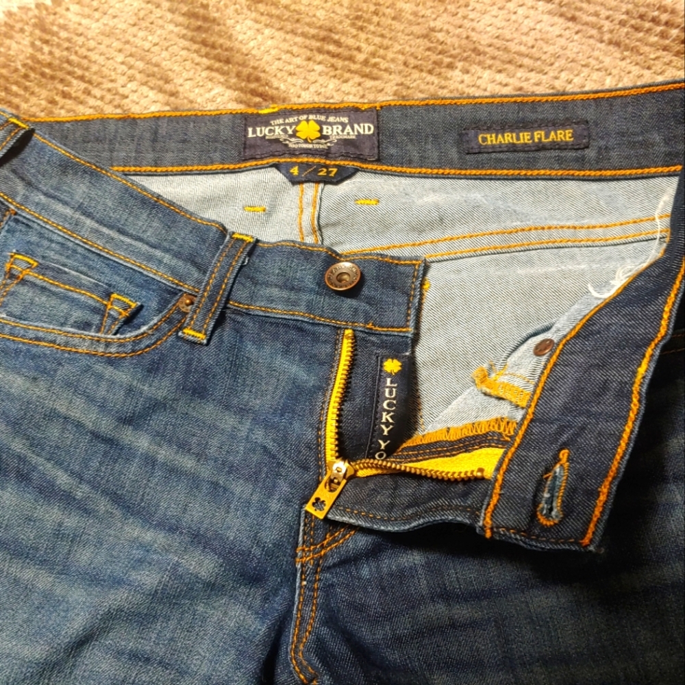 Jeans